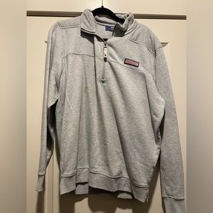 Mens Vineyard Vines pullover medium